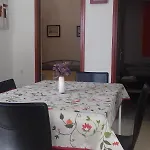 Family Friendly Seaside Preko, Ugljan - 14692 Apartmán *