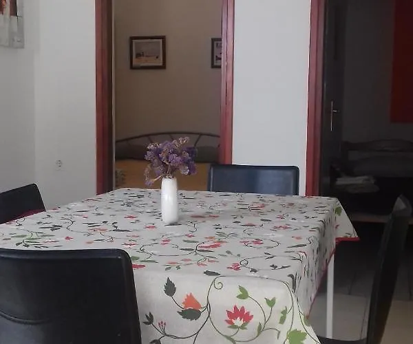 Family Friendly Seaside Preko, Ugljan - 14692 Appartement *