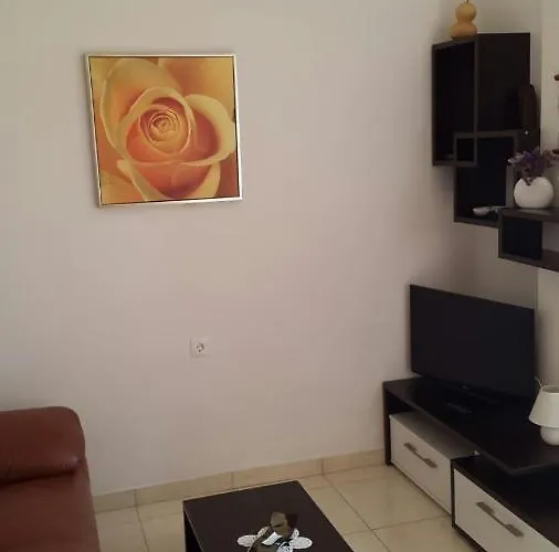 Family Friendly Seaside Preko, Ugljan - 14692 * Preko